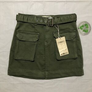 NWT Lovegen Juniors Front Pockets Belt Washed Dark Olive Cargo Skirt size 5 / 28